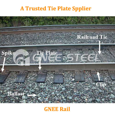 Parti ferroviarie in ghisa Placca di legame per rotaia Placca di base in acciaio per sistema di fissaggio ferroviario
