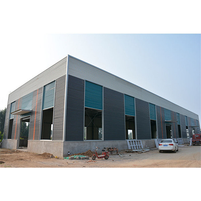 La costruzione della struttura d'acciaio della costruzione ha prefabbricato il magazzino prefabbricato